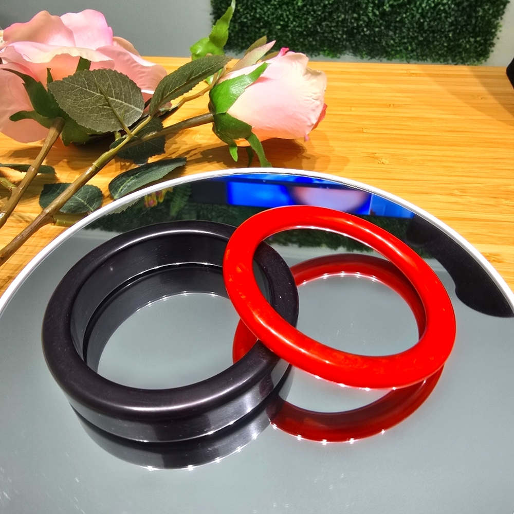 Red and Black Bangle Set